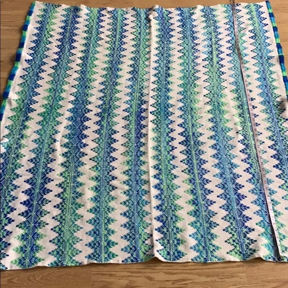 46 x 50 woven beach blanket towel mat blue & green